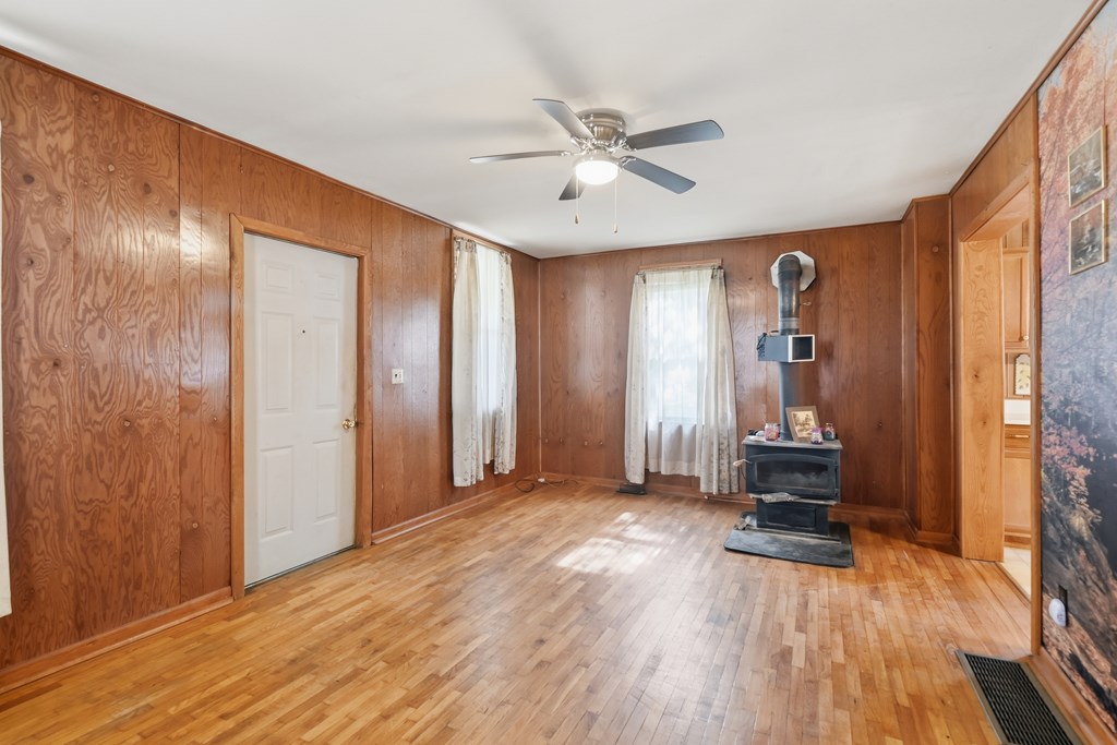 226 First Avenue, Galion, Ohio 44833, 3 Bedrooms Bedrooms, ,1 BathroomBathrooms,Residential,For Sale,First Avenue,9069567