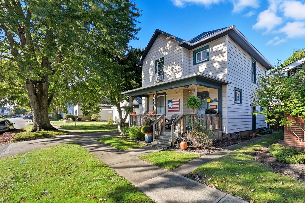 703 S Poplar Street, Bucyrus, Ohio 44820, 2 Bedrooms Bedrooms, ,1 BathroomBathrooms,Residential,For Sale,Poplar Street,9069575