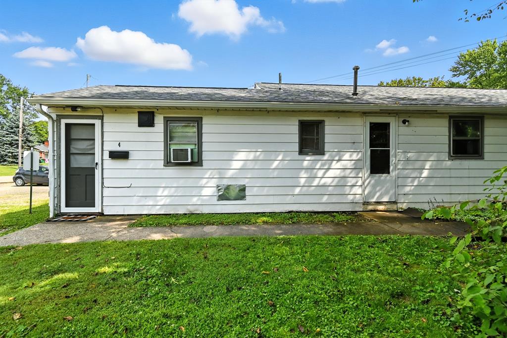 304 Esley Lane, Mansfield, Ohio 44905, 6 Bedrooms Bedrooms, ,Residential Income,For Sale,Esley Lane,9069577