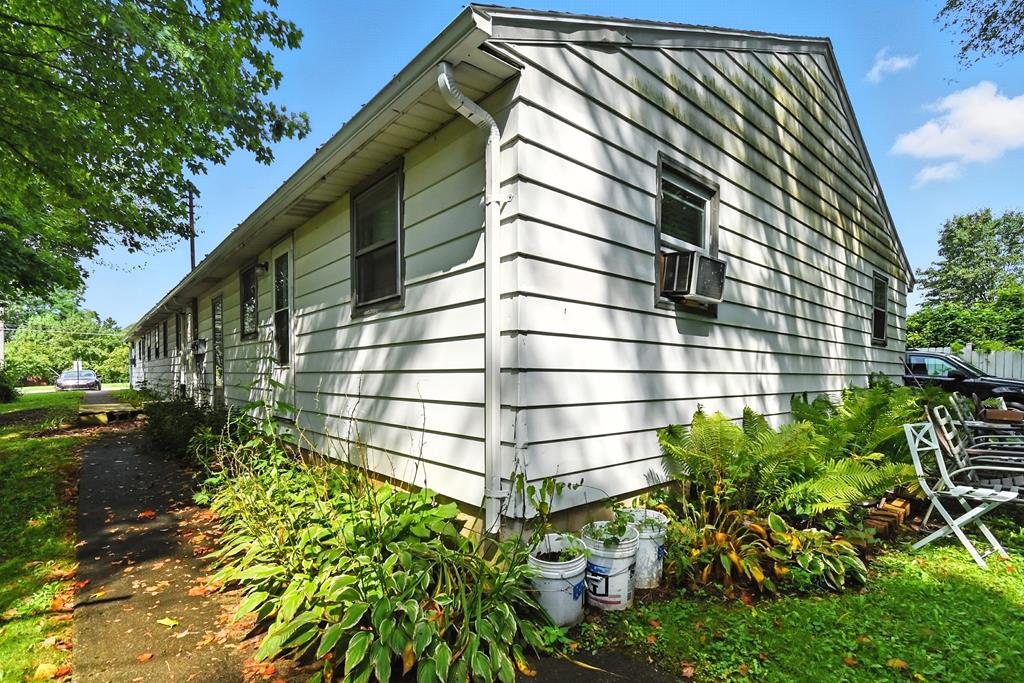 304 Esley Lane, Mansfield, Ohio 44905, 6 Bedrooms Bedrooms, ,Residential Income,For Sale,Esley Lane,9069577