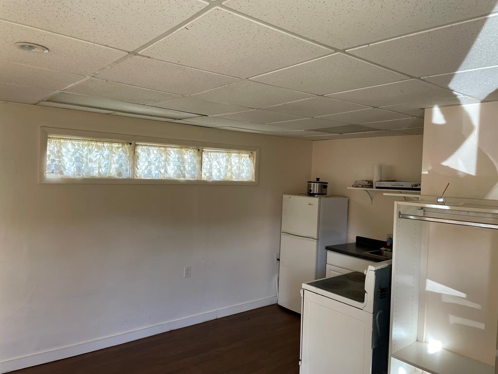 304 Esley Lane, Mansfield, Ohio 44905, 6 Bedrooms Bedrooms, ,Residential Income,For Sale,Esley Lane,9069577