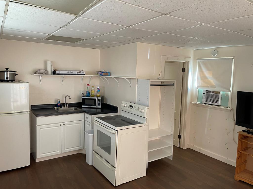 304 Esley Lane, Mansfield, Ohio 44905, 6 Bedrooms Bedrooms, ,Residential Income,For Sale,Esley Lane,9069577