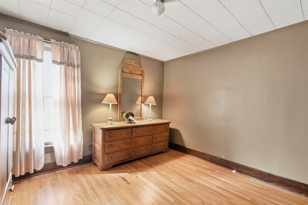 418 Gill Avenue, Galion, Ohio 44833, 5 Bedrooms Bedrooms, ,2 BathroomsBathrooms,Residential,For Sale,Gill Avenue,9069578