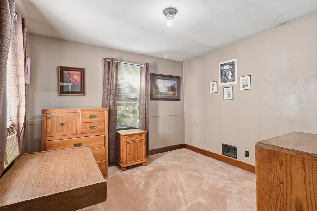 418 Gill Avenue, Galion, Ohio 44833, 5 Bedrooms Bedrooms, ,2 BathroomsBathrooms,Residential,For Sale,Gill Avenue,9069578