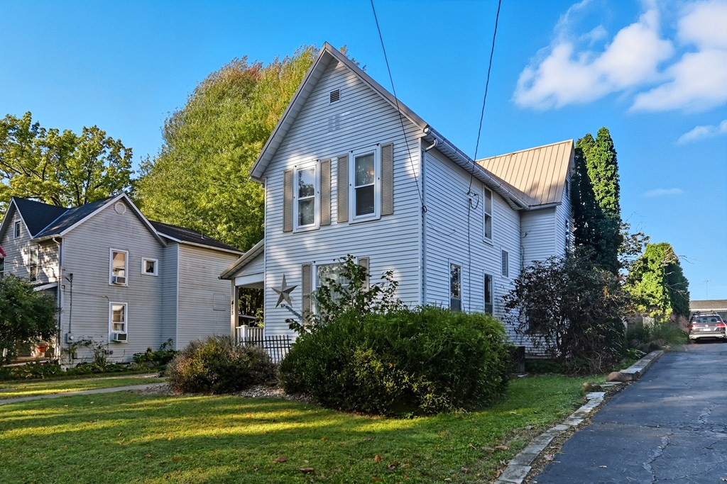 418 Gill Avenue, Galion, Ohio 44833, 5 Bedrooms Bedrooms, ,2 BathroomsBathrooms,Residential,For Sale,Gill Avenue,9069578