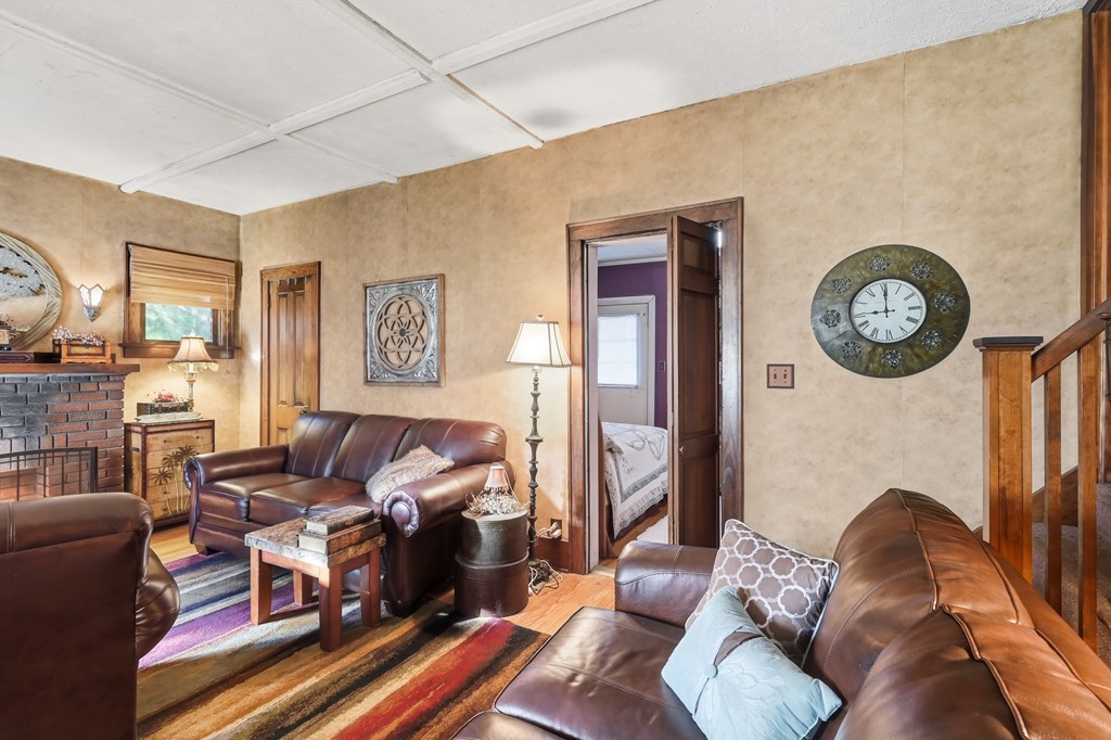 418 Gill Avenue, Galion, Ohio 44833, 5 Bedrooms Bedrooms, ,2 BathroomsBathrooms,Residential,For Sale,Gill Avenue,9069578