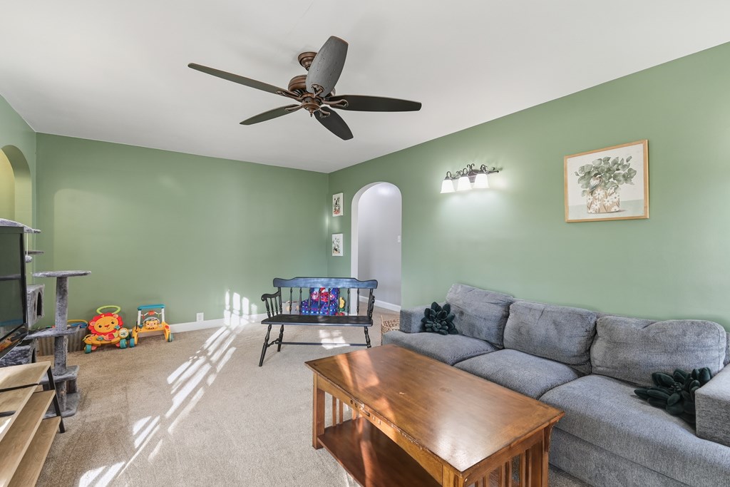 220 W Cook Road, Mansfield, Ohio 44907, 3 Bedrooms Bedrooms, ,1 BathroomBathrooms,Residential,For Sale,Cook Road,9069599