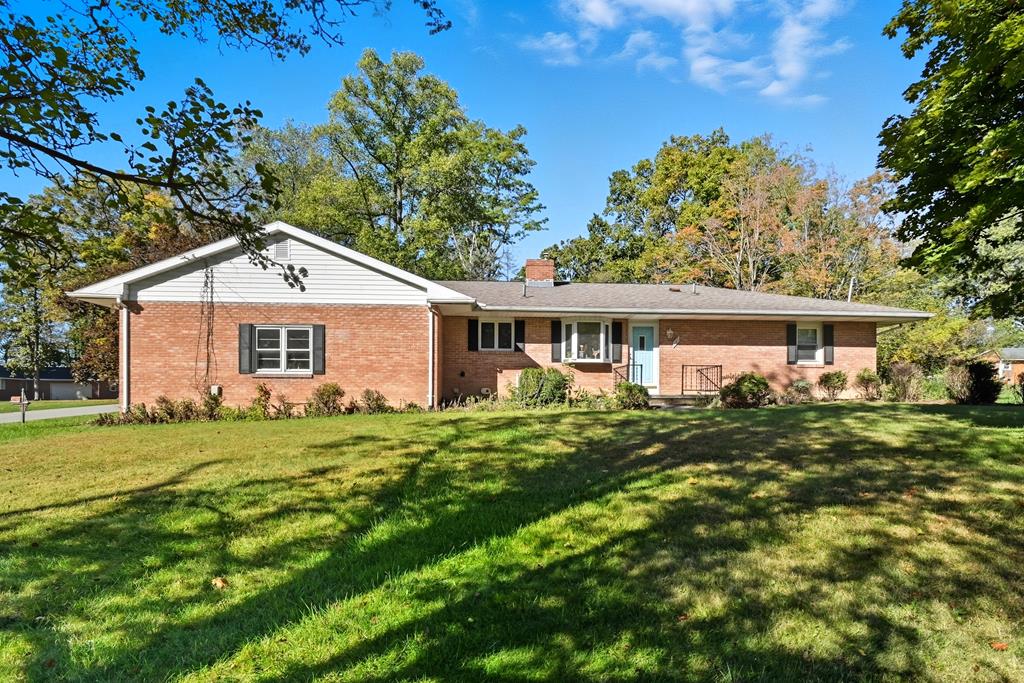147 Wimbledon Drive, Mansfield, Ohio 44906, 3 Bedrooms Bedrooms, ,1 BathroomBathrooms,Residential,For Sale,Wimbledon Drive,9069608