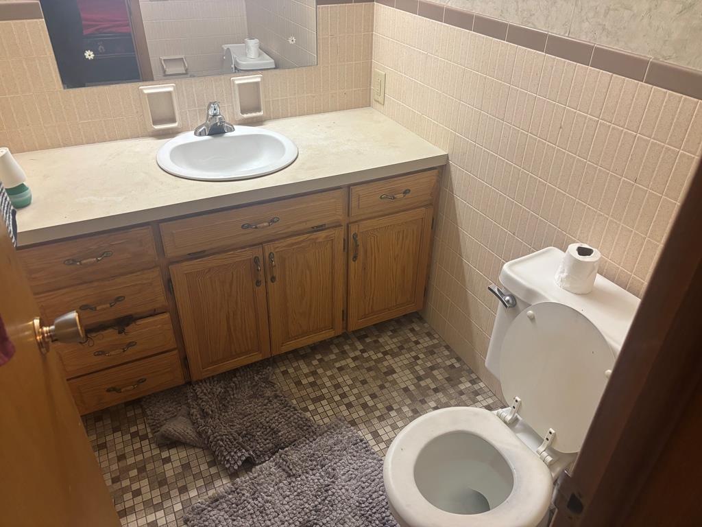 147 Wimbledon Drive, Mansfield, Ohio 44906, 3 Bedrooms Bedrooms, ,1 BathroomBathrooms,Residential,For Sale,Wimbledon Drive,9069608