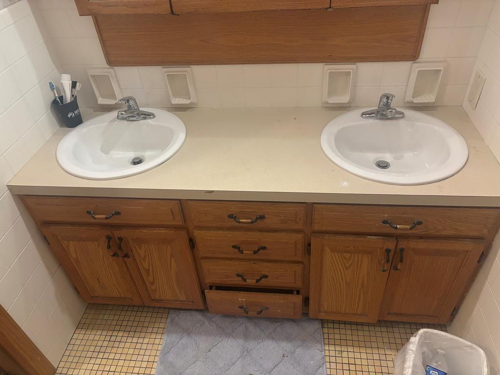 147 Wimbledon Drive, Mansfield, Ohio 44906, 3 Bedrooms Bedrooms, ,1 BathroomBathrooms,Residential,For Sale,Wimbledon Drive,9069608