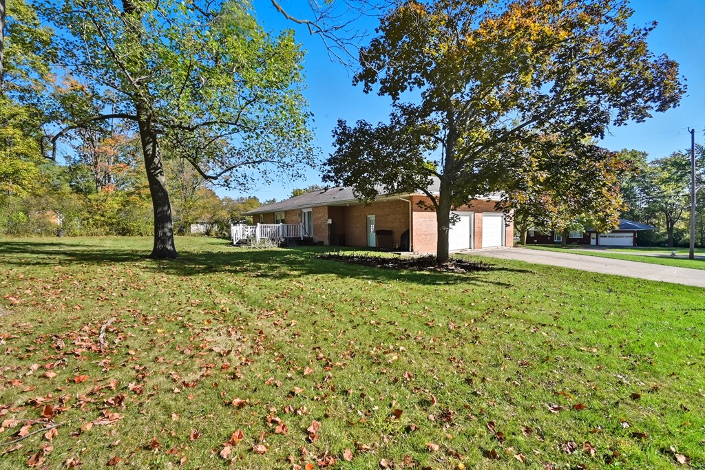 147 Wimbledon Drive, Mansfield, Ohio 44906, 3 Bedrooms Bedrooms, ,1 BathroomBathrooms,Residential,For Sale,Wimbledon Drive,9069608