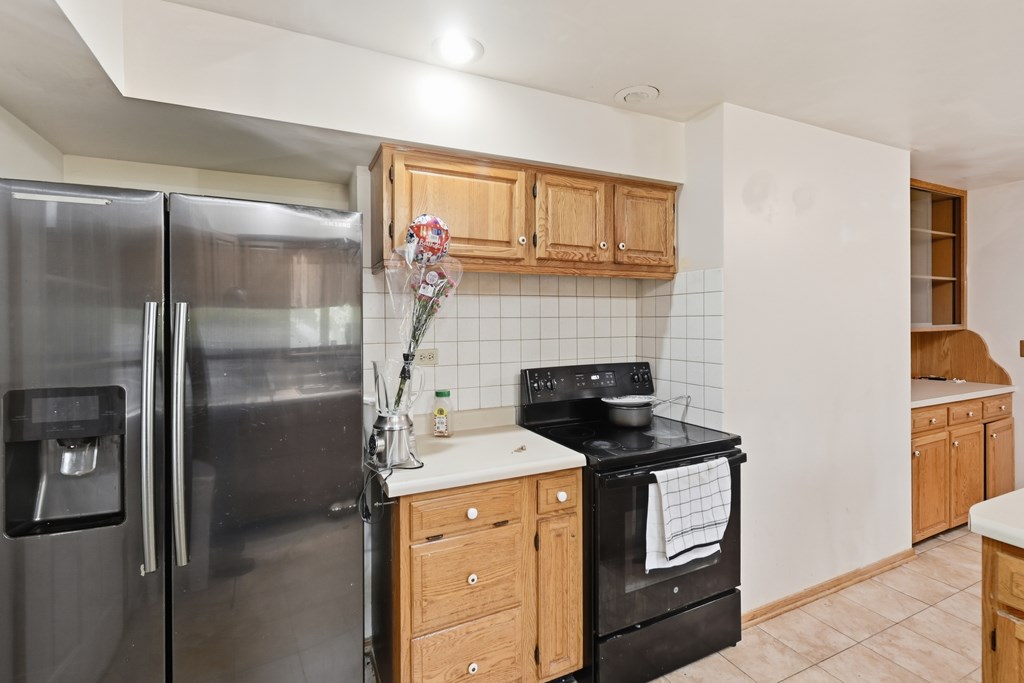 147 Wimbledon Drive, Mansfield, Ohio 44906, 3 Bedrooms Bedrooms, ,1 BathroomBathrooms,Residential,For Sale,Wimbledon Drive,9069608