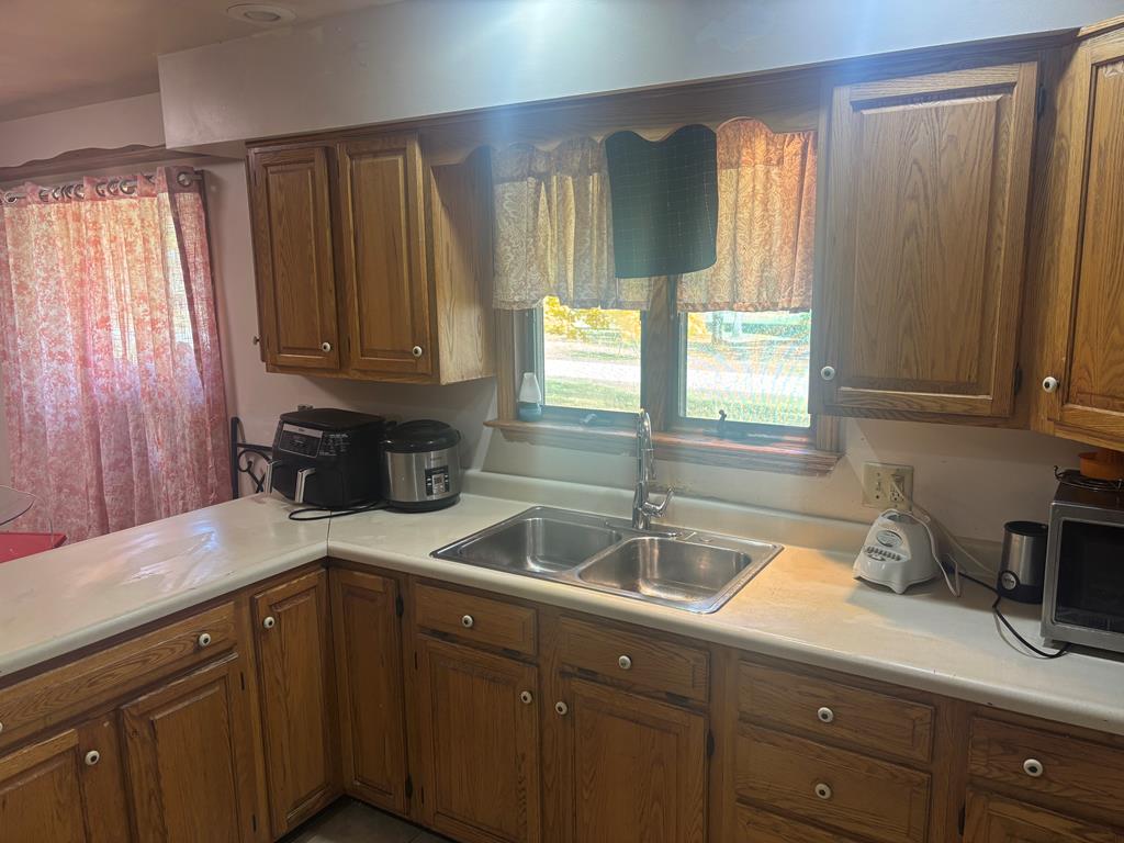 147 Wimbledon Drive, Mansfield, Ohio 44906, 3 Bedrooms Bedrooms, ,1 BathroomBathrooms,Residential,For Sale,Wimbledon Drive,9069608