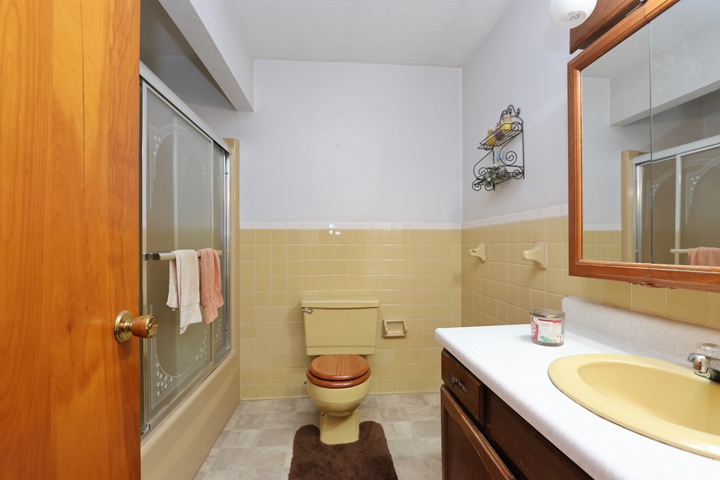 8444 County Road 20, Lexington, Ohio 44904, 3 Bedrooms Bedrooms, ,2 BathroomsBathrooms,Residential,For Sale,County Road 20,9069615
