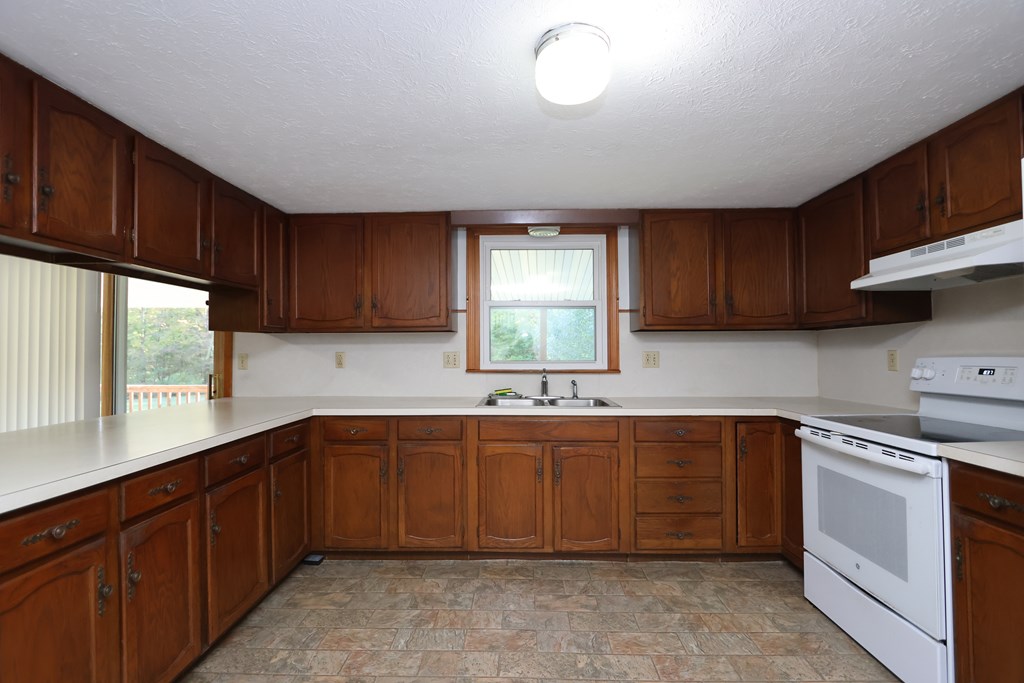 8444 County Road 20, Lexington, Ohio 44904, 3 Bedrooms Bedrooms, ,2 BathroomsBathrooms,Residential,For Sale,County Road 20,9069615