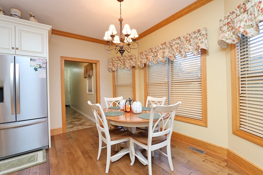 230 Clare Road, Mansfield, Ohio 44906, 4 Bedrooms Bedrooms, ,2 BathroomsBathrooms,Residential,For Sale,Clare Road,9069632