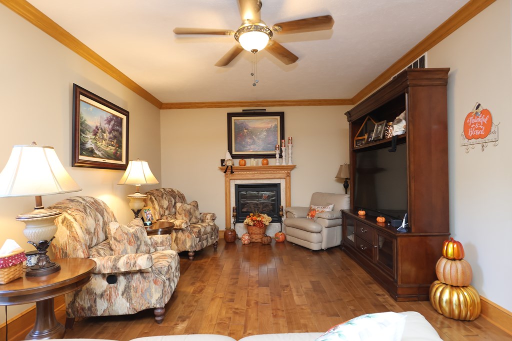 230 Clare Road, Mansfield, Ohio 44906, 4 Bedrooms Bedrooms, ,2 BathroomsBathrooms,Residential,For Sale,Clare Road,9069632