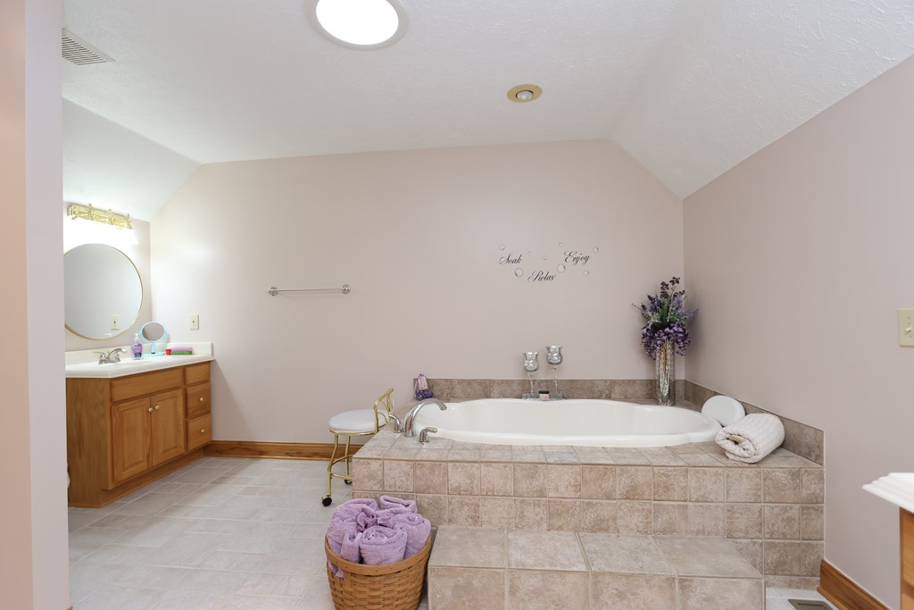 230 Clare Road, Mansfield, Ohio 44906, 4 Bedrooms Bedrooms, ,2 BathroomsBathrooms,Residential,For Sale,Clare Road,9069632