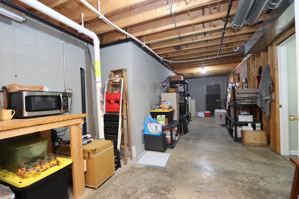 230 Clare Road, Mansfield, Ohio 44906, 4 Bedrooms Bedrooms, ,2 BathroomsBathrooms,Residential,For Sale,Clare Road,9069632