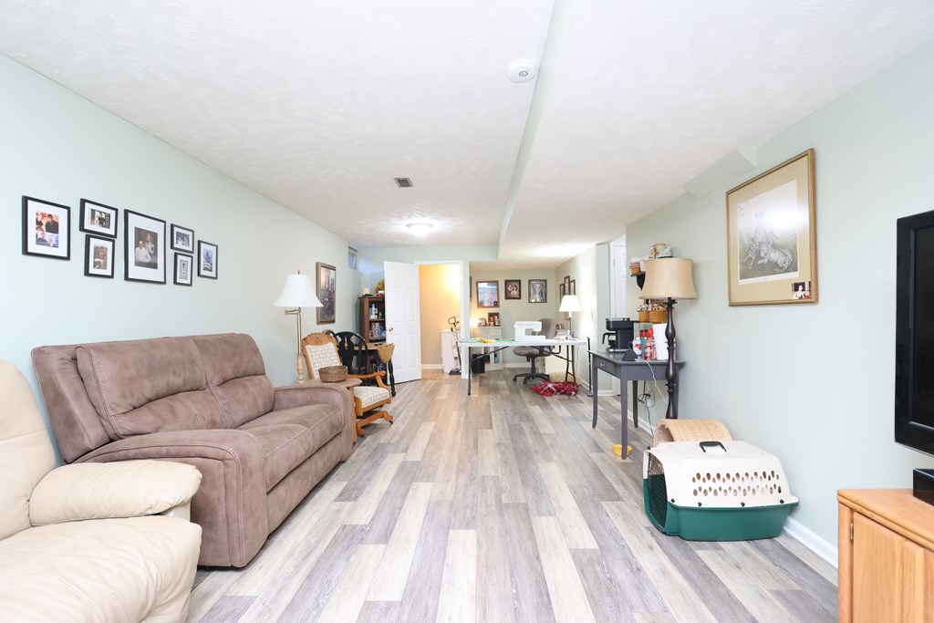 230 Clare Road, Mansfield, Ohio 44906, 4 Bedrooms Bedrooms, ,2 BathroomsBathrooms,Residential,For Sale,Clare Road,9069632