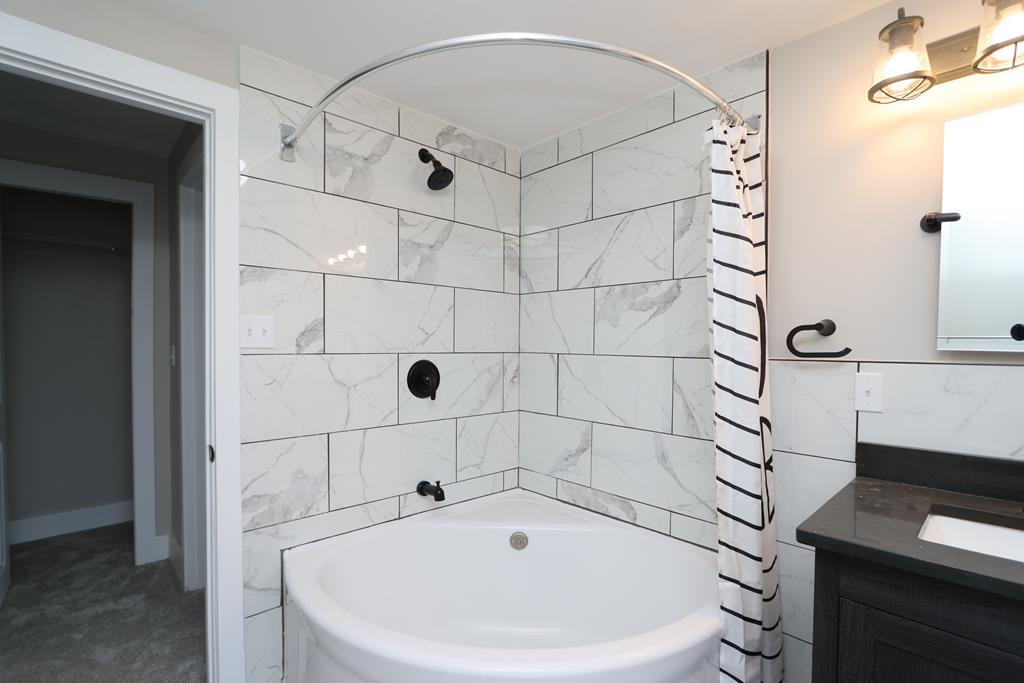 174 W Main Street, Lucas, Ohio 44843, 3 Bedrooms Bedrooms, ,2 BathroomsBathrooms,Residential,For Sale,Main Street,9069634 174 W Main Street, Lucas, Ohio 44843, 3 Bedrooms Bedrooms, ,2 BathroomsBathrooms,Residential,For Sale,Main Street,9069634