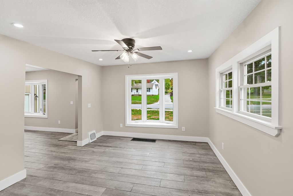 174 W Main Street, Lucas, Ohio 44843, 3 Bedrooms Bedrooms, ,2 BathroomsBathrooms,Residential,For Sale,Main Street,9069634 174 W Main Street, Lucas, Ohio 44843, 3 Bedrooms Bedrooms, ,2 BathroomsBathrooms,Residential,For Sale,Main Street,9069634