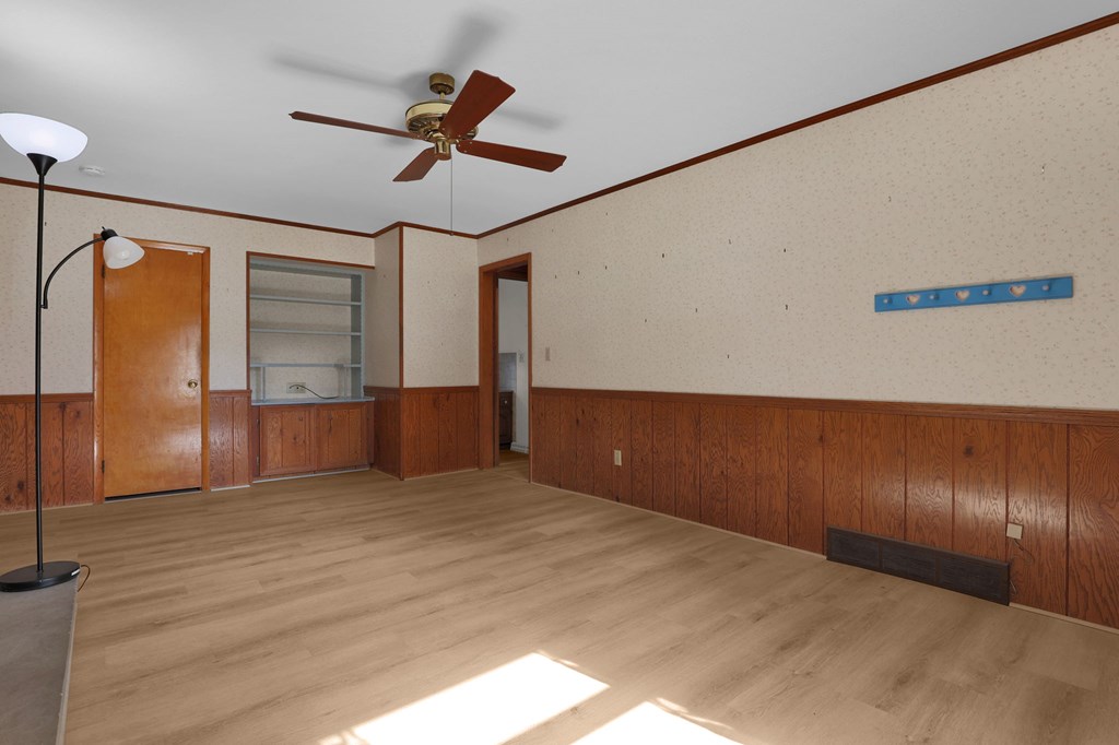 400 James Avenue, Mansfield, Ohio 44907, 3 Bedrooms Bedrooms, ,1 BathroomBathrooms,Residential,For Sale,James Avenue,9069640