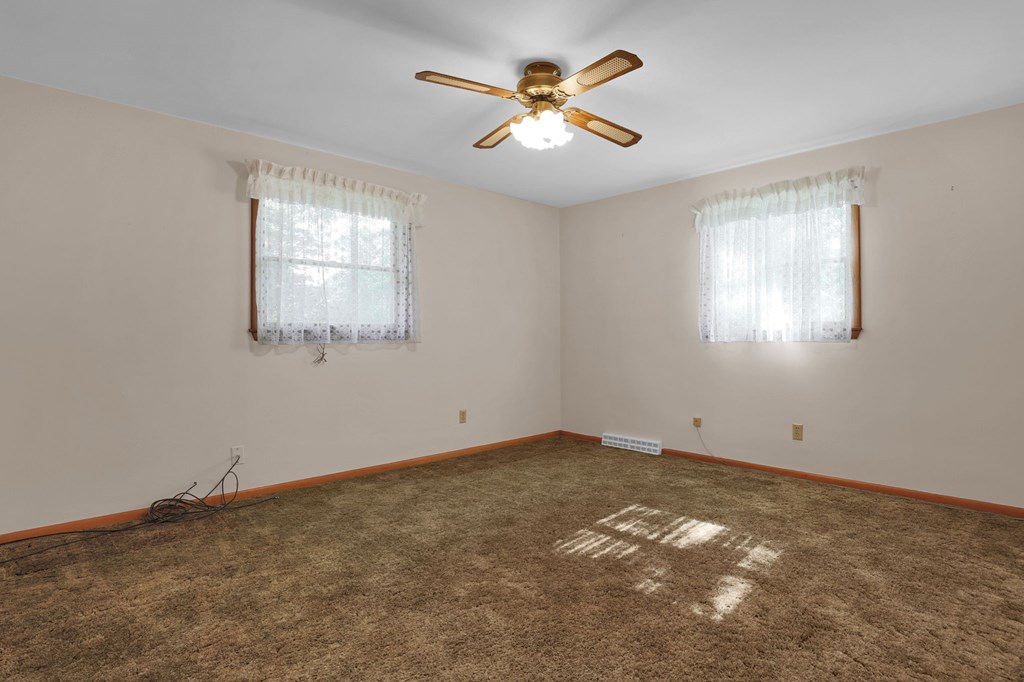 400 James Avenue, Mansfield, Ohio 44907, 3 Bedrooms Bedrooms, ,1 BathroomBathrooms,Residential,For Sale,James Avenue,9069640