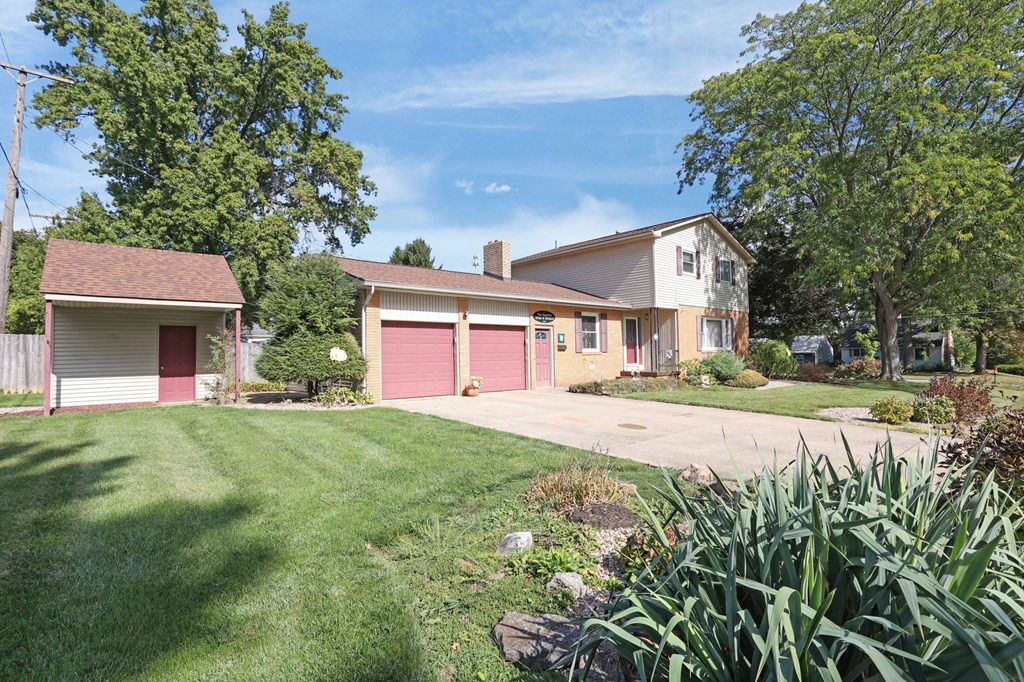 400 James Avenue, Mansfield, Ohio 44907, 3 Bedrooms Bedrooms, ,1 BathroomBathrooms,Residential,For Sale,James Avenue,9069640