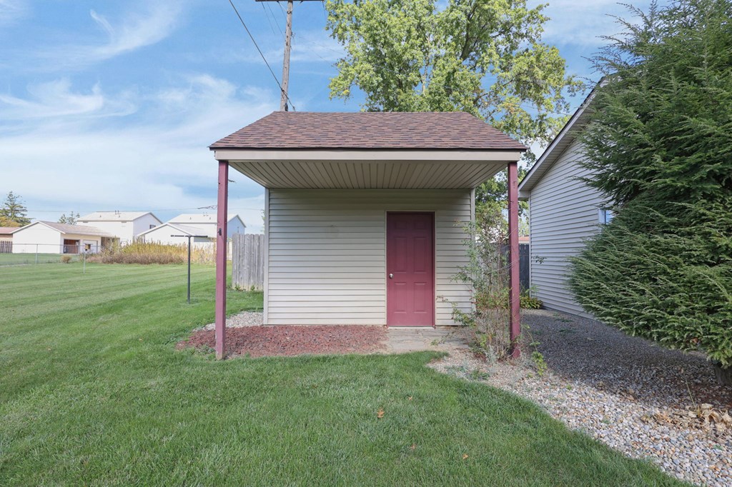 400 James Avenue, Mansfield, Ohio 44907, 3 Bedrooms Bedrooms, ,1 BathroomBathrooms,Residential,For Sale,James Avenue,9069640