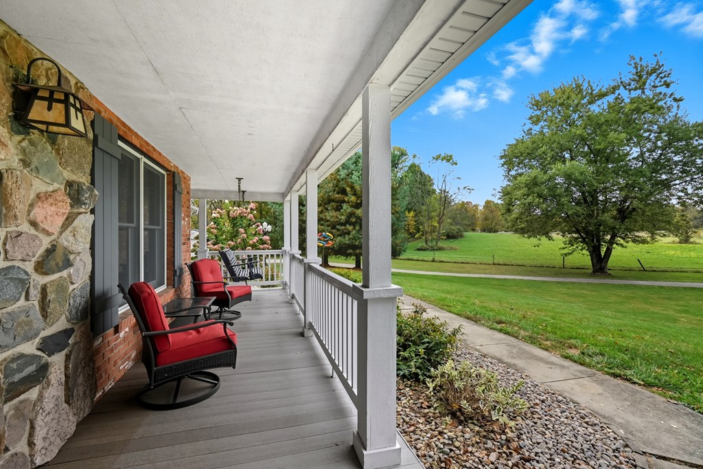 2631 Bell Road, Mansfield, Ohio 44904, 4 Bedrooms Bedrooms, ,2 BathroomsBathrooms,Residential,For Sale,Bell Road,9069648