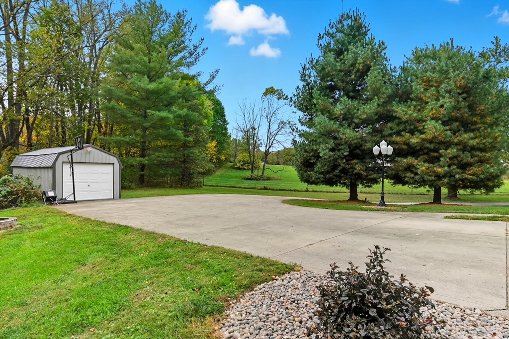 2631 Bell Road, Mansfield, Ohio 44904, 4 Bedrooms Bedrooms, ,2 BathroomsBathrooms,Residential,For Sale,Bell Road,9069648
