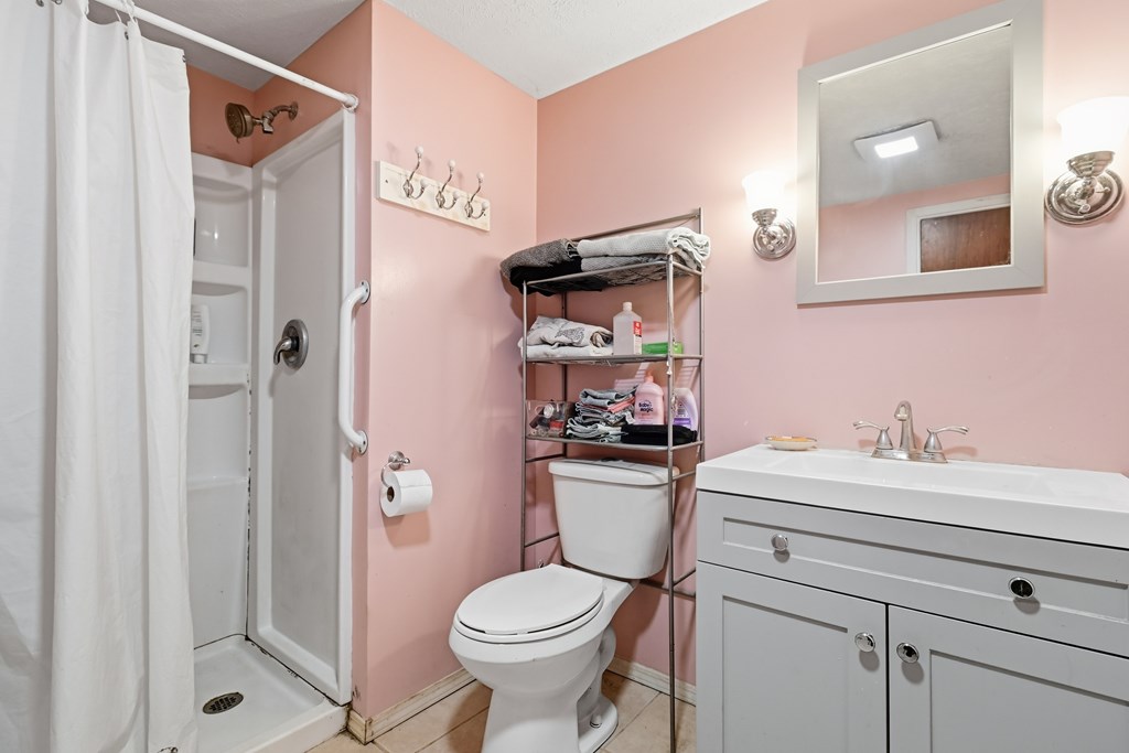 641 Averill Avenue, Mansfield, Ohio 44906, 3 Bedrooms Bedrooms, ,1 BathroomBathrooms,Residential,For Sale,Averill Avenue,9069653 641 Averill Avenue, Mansfield, Ohio 44906, 3 Bedrooms Bedrooms, ,1 BathroomBathrooms,Residential,For Sale,Averill Avenue,9069653