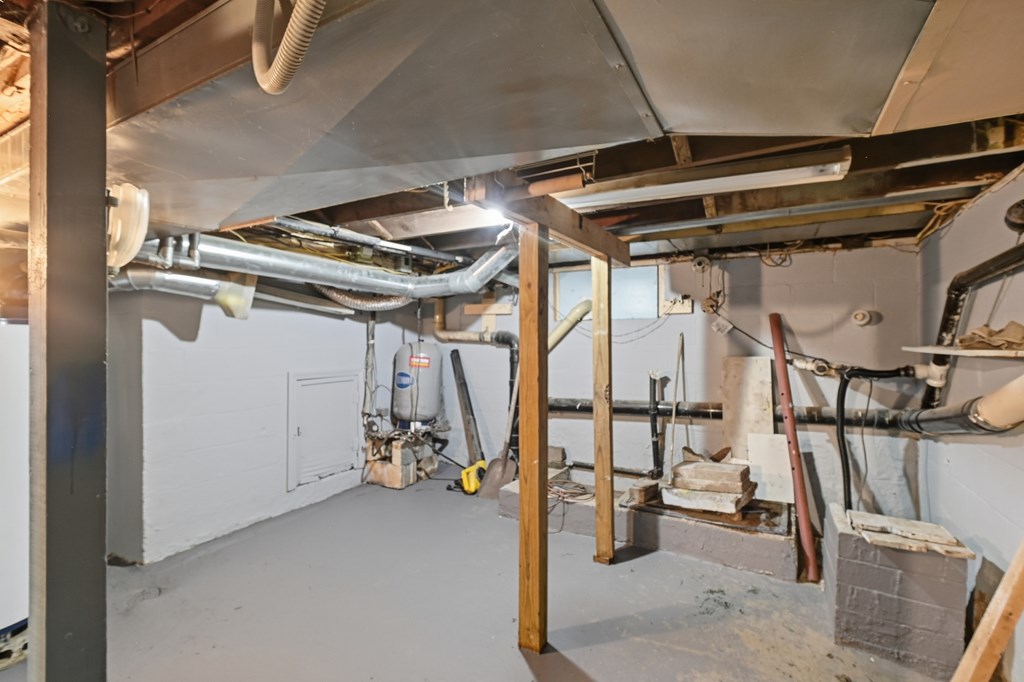 641 Averill Avenue, Mansfield, Ohio 44906, 3 Bedrooms Bedrooms, ,1 BathroomBathrooms,Residential,For Sale,Averill Avenue,9069653 641 Averill Avenue, Mansfield, Ohio 44906, 3 Bedrooms Bedrooms, ,1 BathroomBathrooms,Residential,For Sale,Averill Avenue,9069653