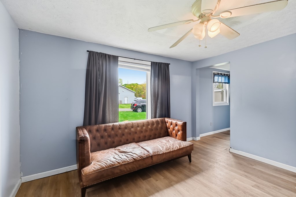 641 Averill Avenue, Mansfield, Ohio 44906, 3 Bedrooms Bedrooms, ,1 BathroomBathrooms,Residential,For Sale,Averill Avenue,9069653 641 Averill Avenue, Mansfield, Ohio 44906, 3 Bedrooms Bedrooms, ,1 BathroomBathrooms,Residential,For Sale,Averill Avenue,9069653