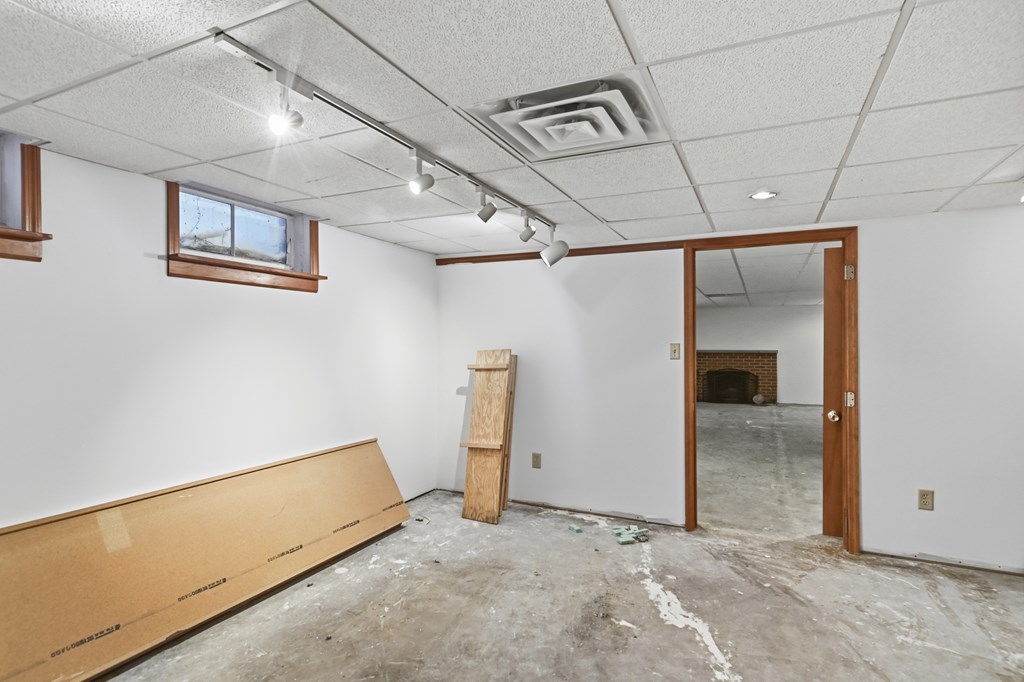 650 Brae Burn Road, Mansfield, Ohio 44907, 3 Bedrooms Bedrooms, ,1 BathroomBathrooms,Residential,For Sale,Brae Burn Road,9069654 650 Brae Burn Road, Mansfield, Ohio 44907, 3 Bedrooms Bedrooms, ,1 BathroomBathrooms,Residential,For Sale,Brae Burn Road,9069654