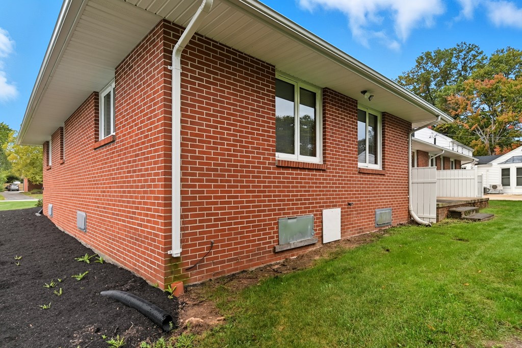 650 Brae Burn Road, Mansfield, Ohio 44907, 3 Bedrooms Bedrooms, ,1 BathroomBathrooms,Residential,For Sale,Brae Burn Road,9069654 650 Brae Burn Road, Mansfield, Ohio 44907, 3 Bedrooms Bedrooms, ,1 BathroomBathrooms,Residential,For Sale,Brae Burn Road,9069654