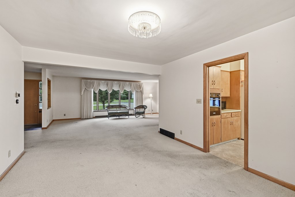 650 Brae Burn Road, Mansfield, Ohio 44907, 3 Bedrooms Bedrooms, ,1 BathroomBathrooms,Residential,For Sale,Brae Burn Road,9069654 650 Brae Burn Road, Mansfield, Ohio 44907, 3 Bedrooms Bedrooms, ,1 BathroomBathrooms,Residential,For Sale,Brae Burn Road,9069654