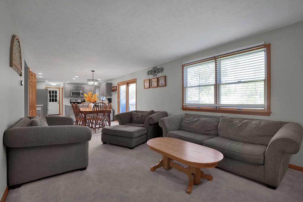 552 Bennington Drive, Mansfield, Ohio 44904, 4 Bedrooms Bedrooms, ,2 BathroomsBathrooms,Residential,For Sale,Bennington Drive,9069668