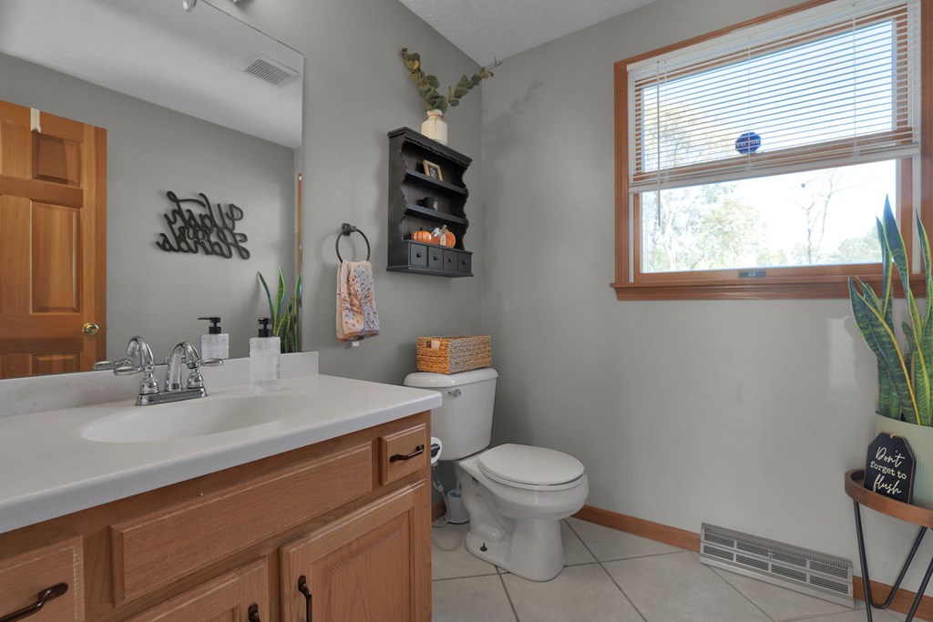 552 Bennington Drive, Mansfield, Ohio 44904, 4 Bedrooms Bedrooms, ,2 BathroomsBathrooms,Residential,For Sale,Bennington Drive,9069668
