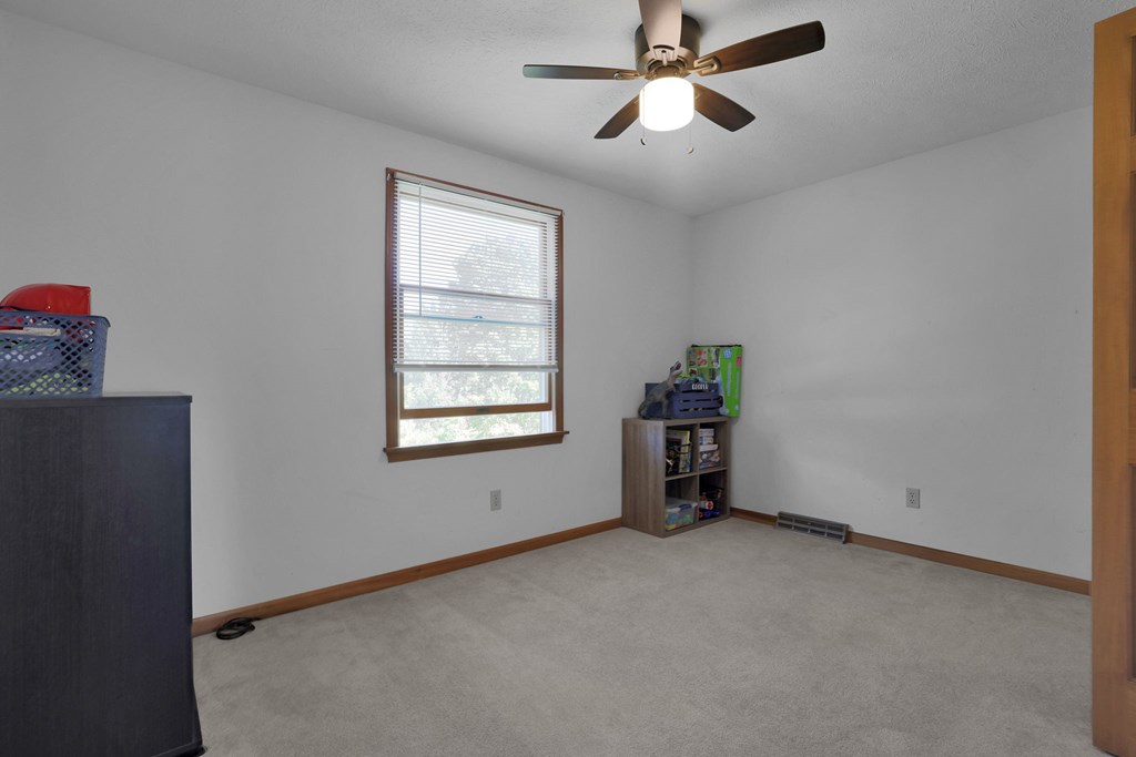 552 Bennington Drive, Mansfield, Ohio 44904, 4 Bedrooms Bedrooms, ,2 BathroomsBathrooms,Residential,For Sale,Bennington Drive,9069668