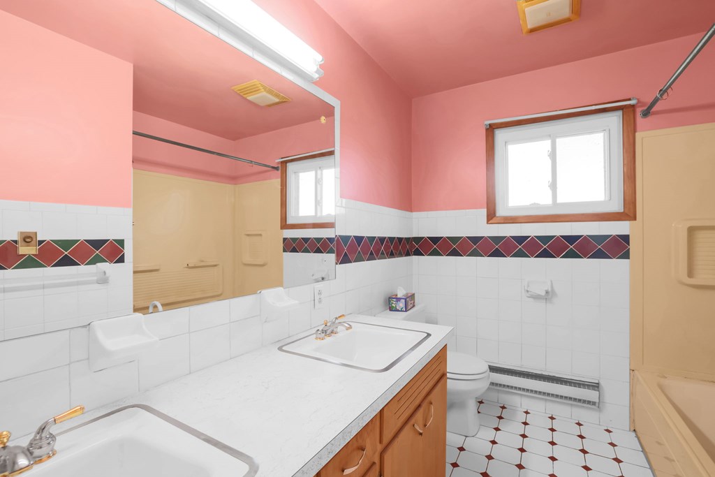 2331 Fleming Falls Road, Mansfield, Ohio 44903, 3 Bedrooms Bedrooms, ,2 BathroomsBathrooms,Residential,For Sale,Fleming Falls Road,9069674