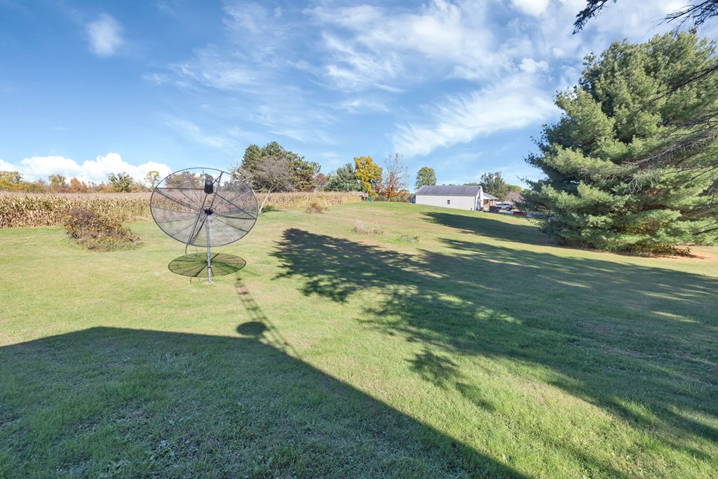 2331 Fleming Falls Road, Mansfield, Ohio 44903, 3 Bedrooms Bedrooms, ,2 BathroomsBathrooms,Residential,For Sale,Fleming Falls Road,9069674