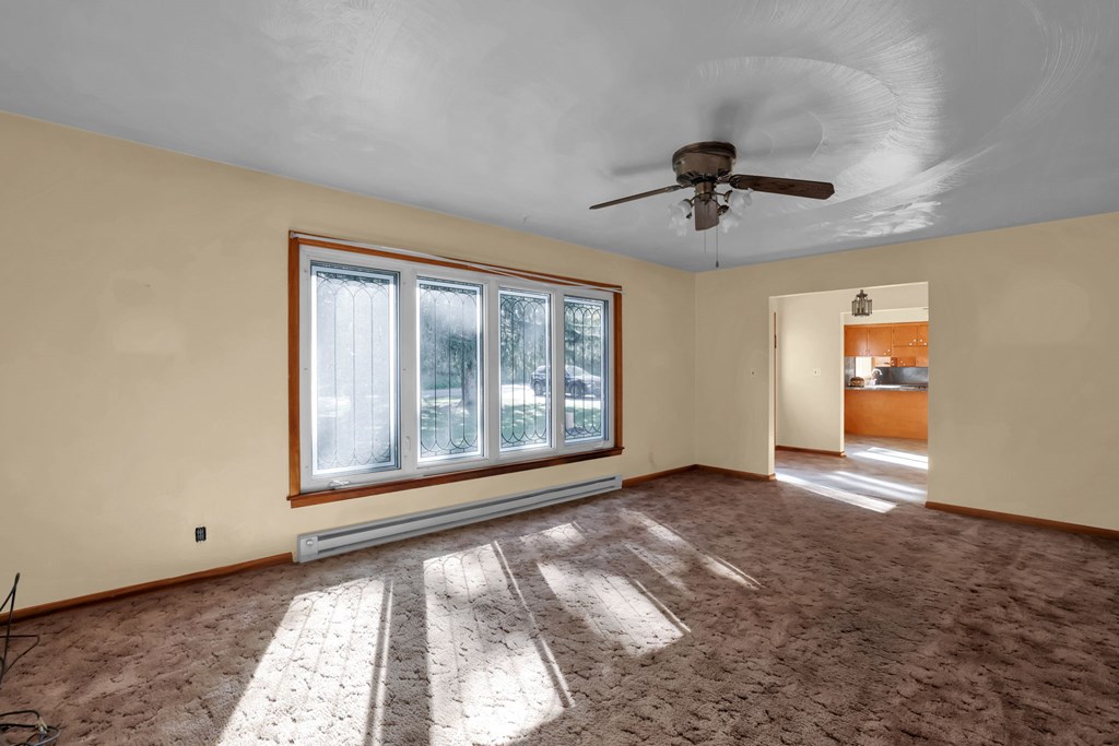 2331 Fleming Falls Road, Mansfield, Ohio 44903, 3 Bedrooms Bedrooms, ,2 BathroomsBathrooms,Residential,For Sale,Fleming Falls Road,9069674