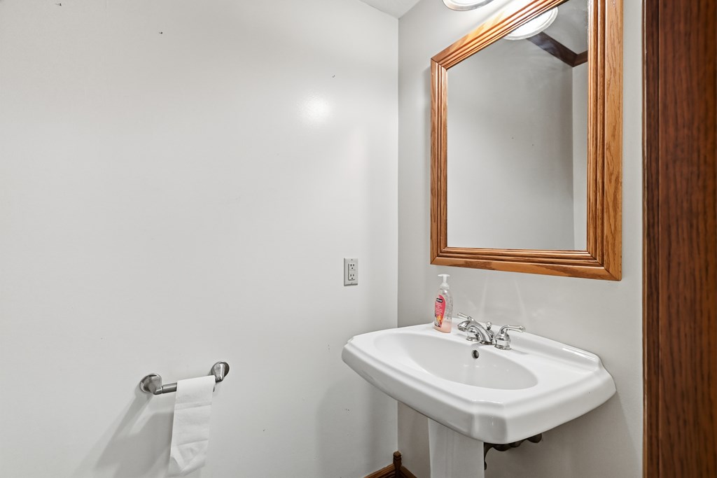 644 Ross Road, Bellville, Ohio 44813, 4 Bedrooms Bedrooms, ,3 BathroomsBathrooms,Residential,For Sale,Ross Road,9069692 644 Ross Road, Bellville, Ohio 44813, 4 Bedrooms Bedrooms, ,3 BathroomsBathrooms,Residential,For Sale,Ross Road,9069692