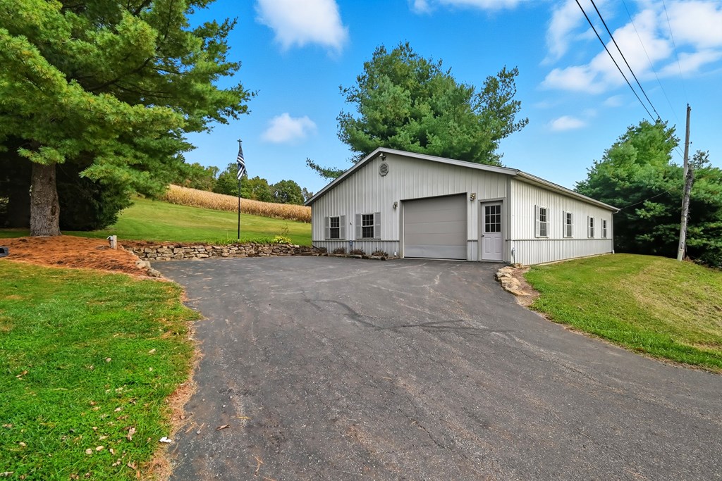 644 Ross Road, Bellville, Ohio 44813, 4 Bedrooms Bedrooms, ,3 BathroomsBathrooms,Residential,For Sale,Ross Road,9069692 644 Ross Road, Bellville, Ohio 44813, 4 Bedrooms Bedrooms, ,3 BathroomsBathrooms,Residential,For Sale,Ross Road,9069692