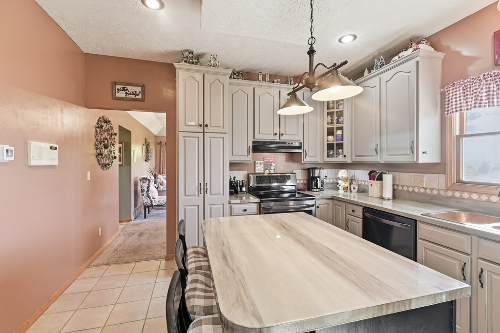 3059 Fox Road, Lexington, Ohio 44904, 4 Bedrooms Bedrooms, ,2 BathroomsBathrooms,Residential,For Sale,Fox Road,9069695