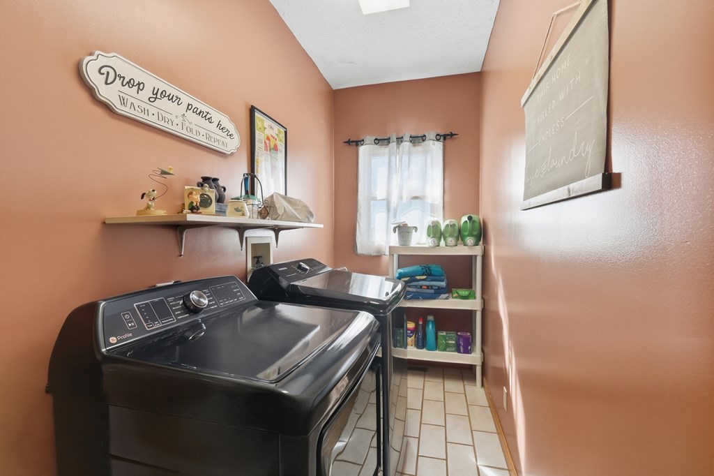 3059 Fox Road, Lexington, Ohio 44904, 4 Bedrooms Bedrooms, ,2 BathroomsBathrooms,Residential,For Sale,Fox Road,9069695