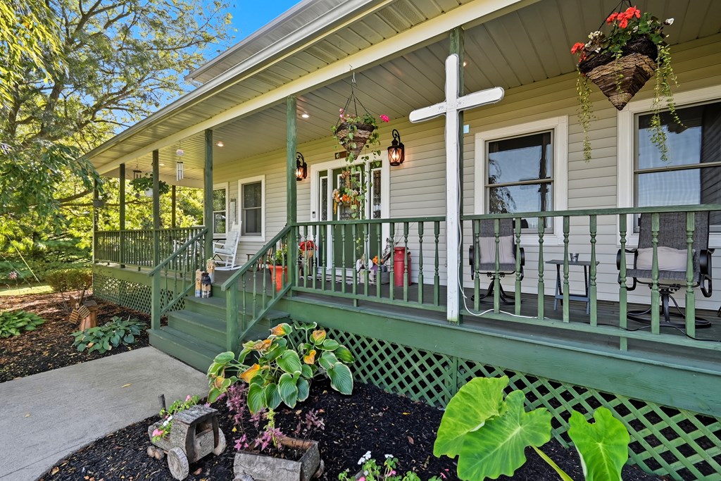 3059 Fox Road, Lexington, Ohio 44904, 4 Bedrooms Bedrooms, ,2 BathroomsBathrooms,Residential,For Sale,Fox Road,9069695