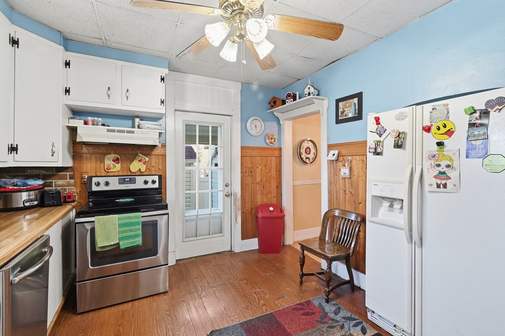 501 West Main Street, Crestline, Ohio 44827, 3 Bedrooms Bedrooms, ,1 BathroomBathrooms,Residential,For Sale,West Main Street,9069696 501 West Main Street, Crestline, Ohio 44827, 3 Bedrooms Bedrooms, ,1 BathroomBathrooms,Residential,For Sale,West Main Street,9069696